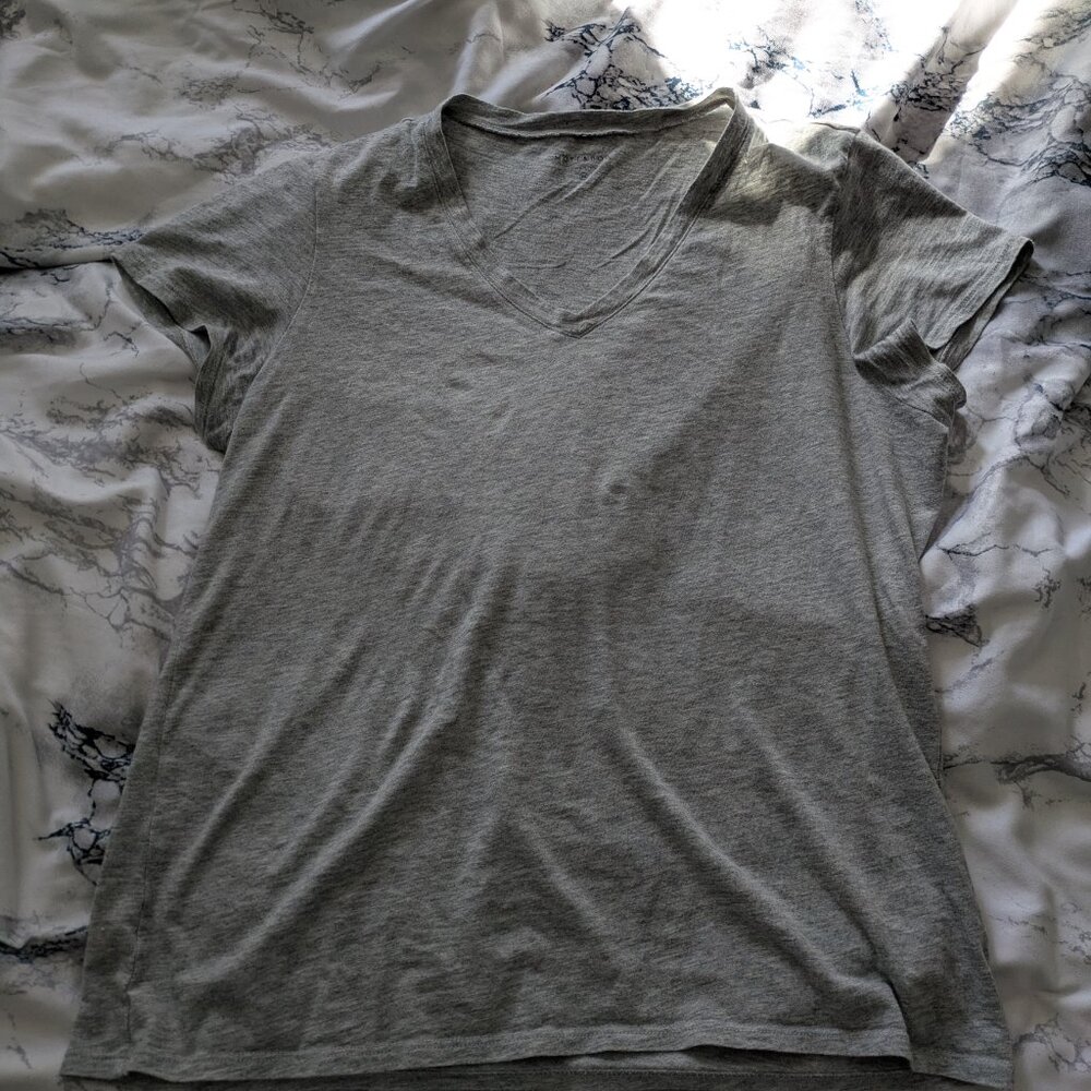 Mott & Bow Grey T-shirt